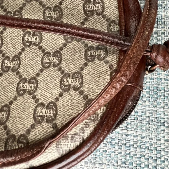 Gucci Plus Mini Tan and Brown Crossbody Bag with Iconic Monogram - Picture 13 of 16